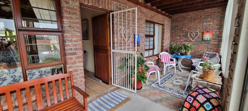 3 Bedroom Property for Sale in Fraaiuitsig Western Cape